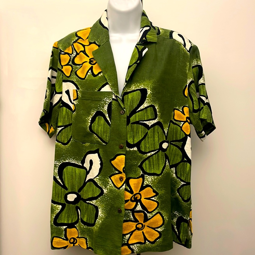 NWT BDG green retro floral Hawaiian shirt small